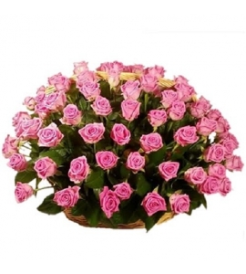 Букет роз в корзине „Ласточка“