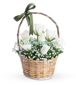 თეთრი ვარდების თაიგული კალათში FI0115 , ყვავილი , ყვავილები