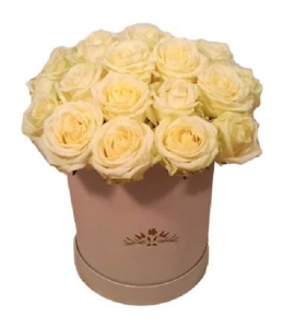 Gerda - Bouquet of White Roses in a Box